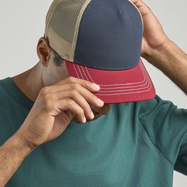 Alternative view of Trucker