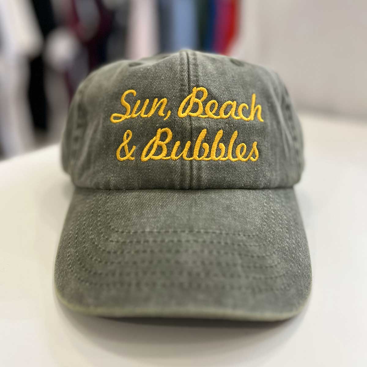 Sun, beach & bubbles